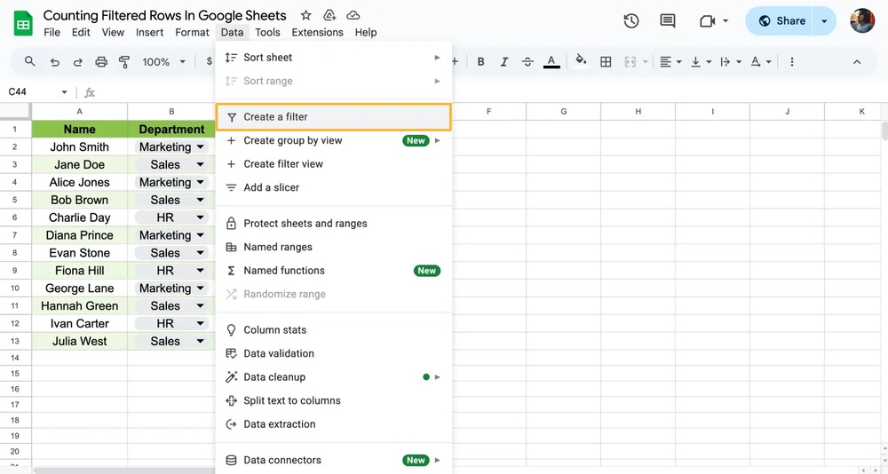 Accédez à "Données" et "Créer un filtre"