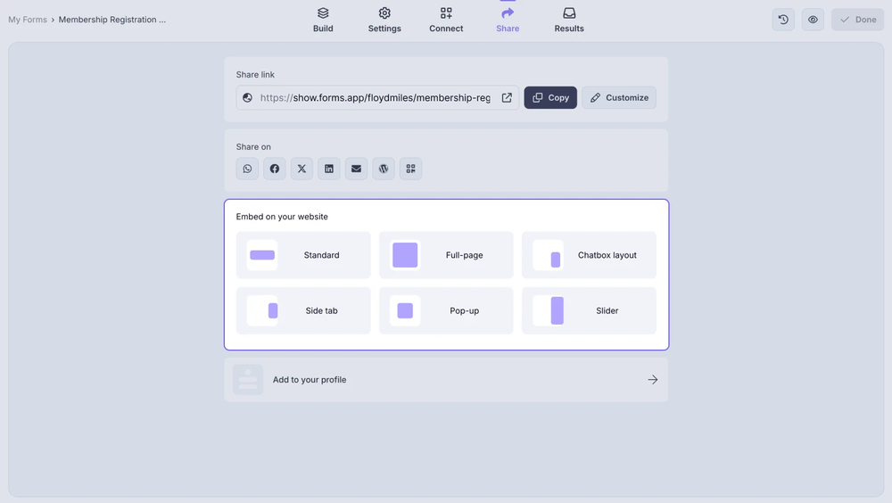 An image showing the embedding options you can check out by accessing the Share section