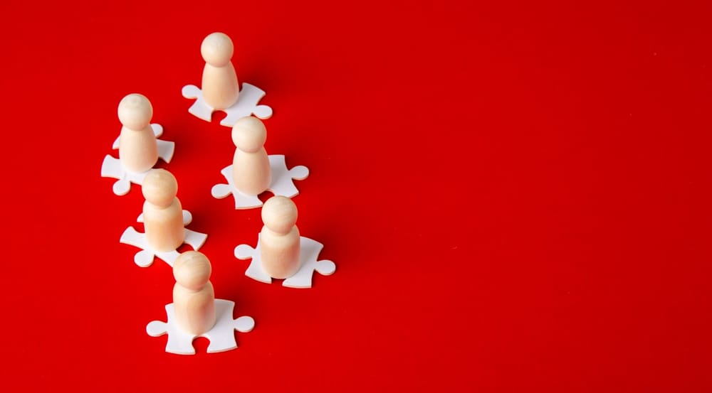 50+ User experience (UX) survey questions for your next survey (+templates)